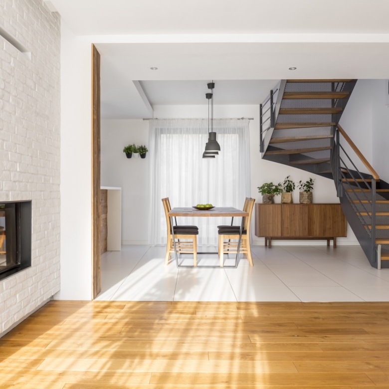 Commercial Houses & Plots